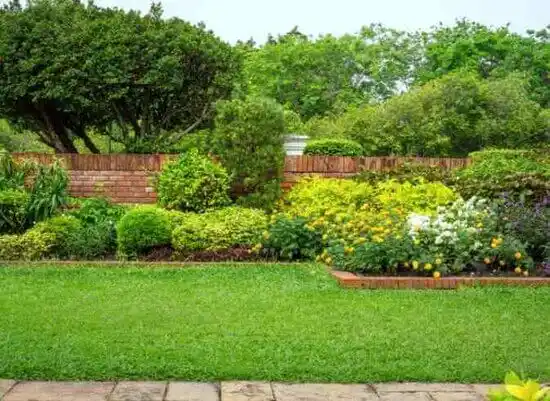 landscaping services New Albany